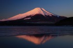 紅逆さ富士